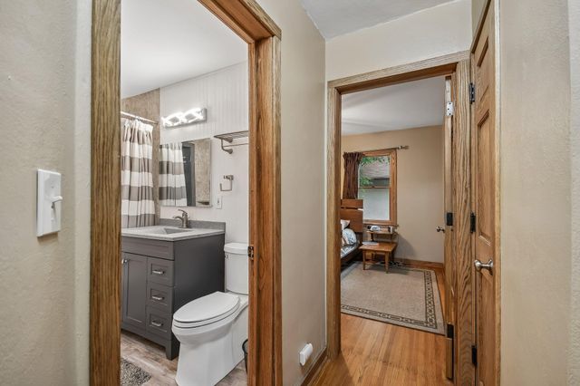 304 17th Avenue N, South Saint Paul, MN 55075