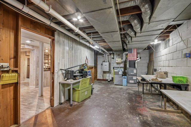 304 17th Avenue N, South Saint Paul, MN 55075