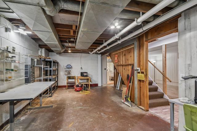 304 17th Avenue N, South Saint Paul, MN 55075