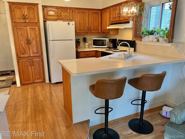 15662 Liverpool Street, Livonia, MI 48154
