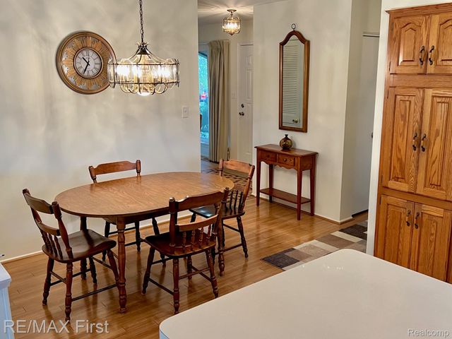 15662 Liverpool Street, Livonia, MI 48154