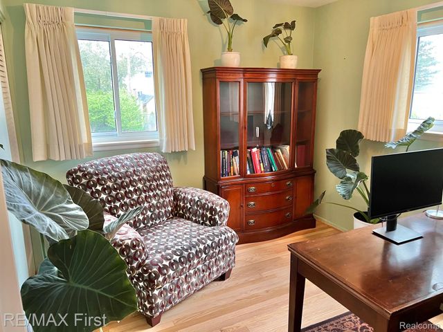15662 Liverpool Street, Livonia, MI 48154