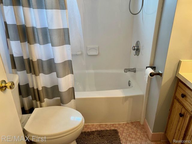15662 Liverpool Street, Livonia, MI 48154