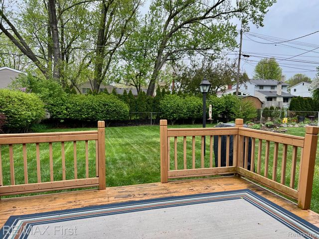 15662 Liverpool Street, Livonia, MI 48154