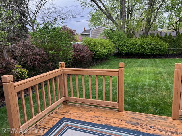 15662 Liverpool Street, Livonia, MI 48154