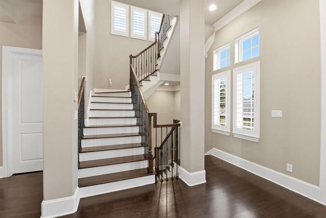 10933 Upland Park, Houston, TX 77043