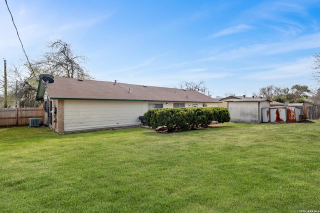 2835 Hiawatha, San Antonio, TX 78210