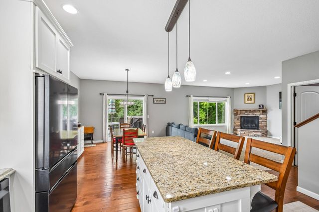 130 124th Lane NW, Coon Rapids, MN 55448
