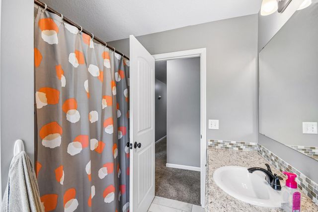 130 124th Lane NW, Coon Rapids, MN 55448