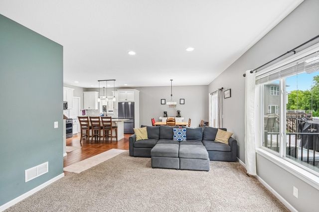 130 124th Lane NW, Coon Rapids, MN 55448