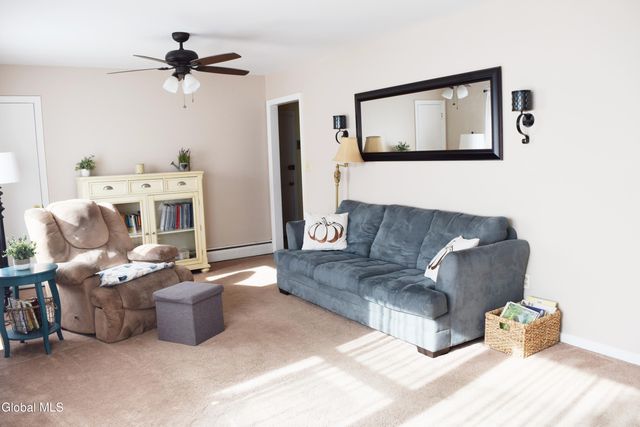 39 Oxford Circle, Brunswick, NY 12180