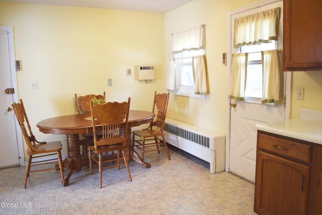 39 Oxford Circle, Brunswick, NY 12180