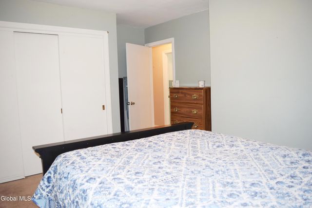 39 Oxford Circle, Brunswick, NY 12180