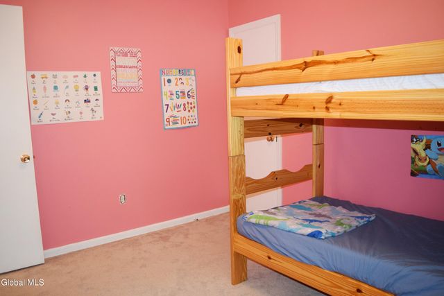 39 Oxford Circle, Brunswick, NY 12180