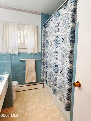 39 Oxford Circle, Brunswick, NY 12180