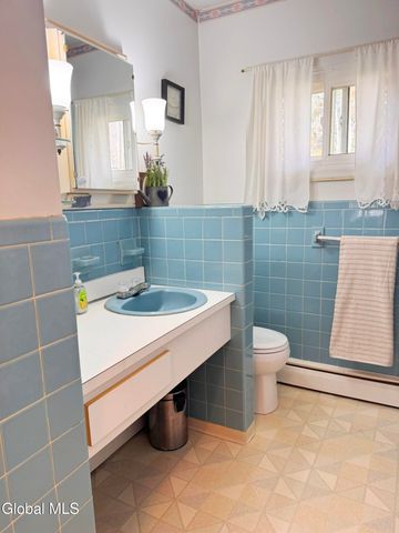 39 Oxford Circle, Brunswick, NY 12180