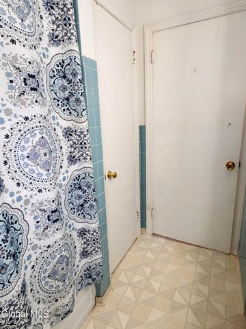 39 Oxford Circle, Brunswick, NY 12180