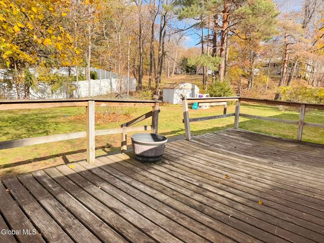 39 Oxford Circle, Brunswick, NY 12180