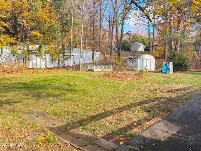 39 Oxford Circle, Brunswick, NY 12180