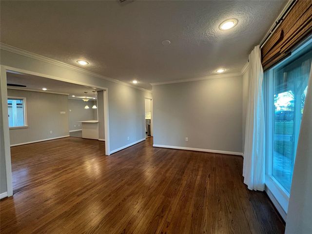 6739 Cindy Lane, Houston, TX 77008