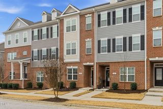 978 Gateway Commons Circle, Wake Forest, NC 27587