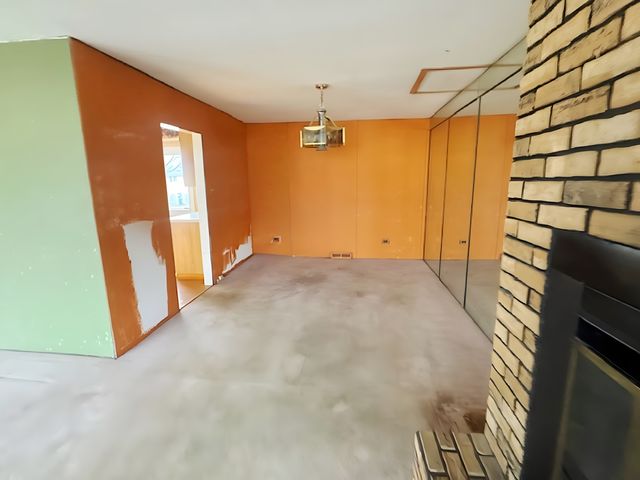 202 E Rose Street, Glenwood, IL 60425