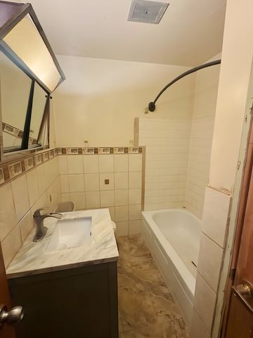 202 E Rose Street, Glenwood, IL 60425