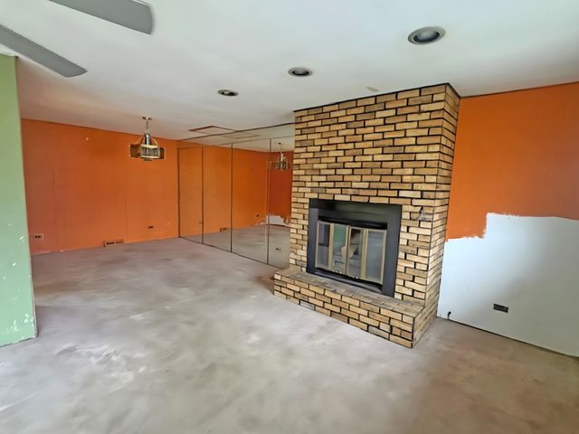 202 E Rose Street, Glenwood, IL 60425