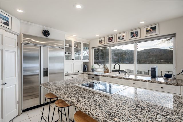 17714 Kingfisher Cove Lane, Mount Vernon, WA 98274