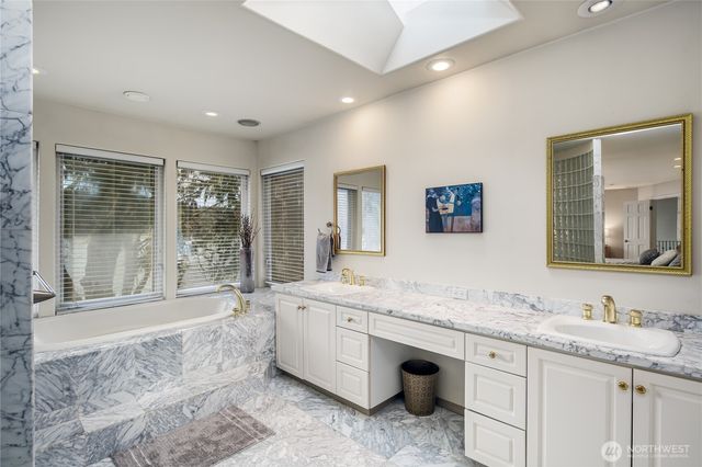 17714 Kingfisher Cove Lane, Mount Vernon, WA 98274