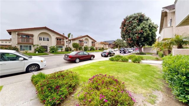 5117 W Wooley 1, Oxnard, CA 93035