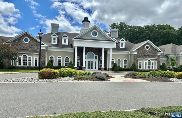 4206 Hoover Lane, Rockaway Township, NJ 07885