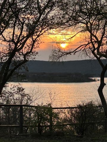 2016 N Lakeview Drive, Palo Pinto, TX 76484