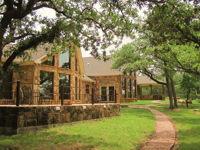 2016 N Lakeview Drive, Palo Pinto, TX 76484