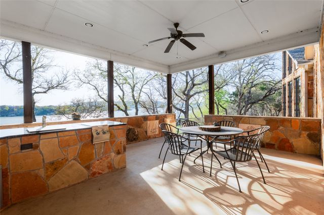 2016 N Lakeview Drive, Palo Pinto, TX 76484