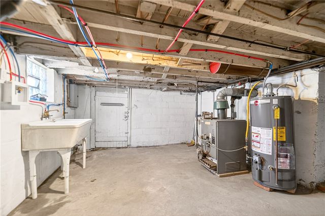 427 Market St, Belle Vernon, PA 15012