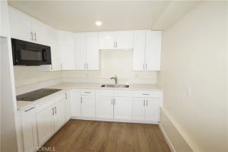 448 W 41st Place 3/4, Los Angeles, CA 90037