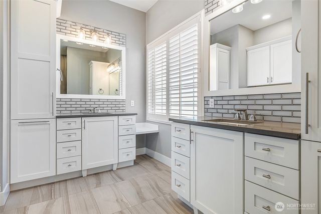 101304 Billings Court, West Richland, WA 99353