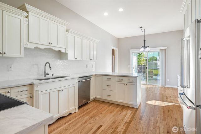 101304 Billings Court, West Richland, WA 99353