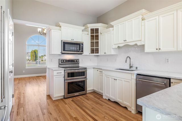 101304 Billings Court, West Richland, WA 99353