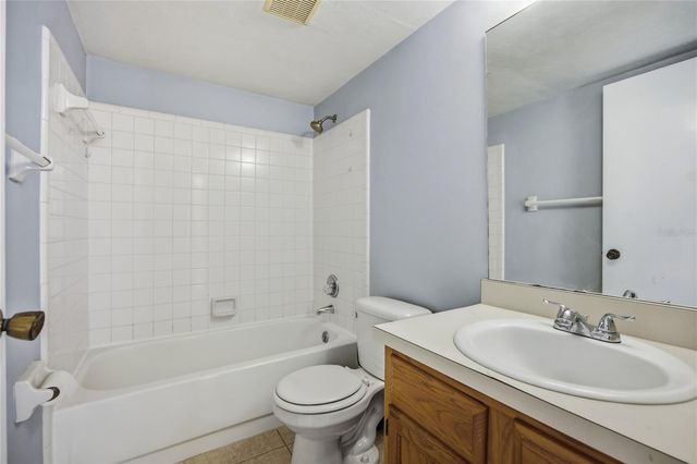 7200 SW 8TH AVENUE S119, Gainesville, FL 32608