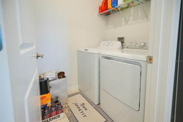 10059 TRUMPET HONEYSUCKLE WAY, San Antonio, FL 33576