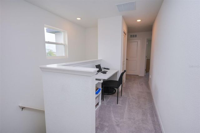 10059 TRUMPET HONEYSUCKLE WAY, San Antonio, FL 33576