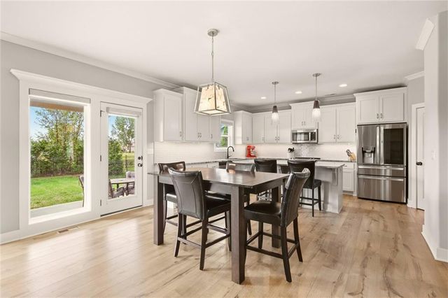 25371 W 146 Street, Olathe, KS 66061