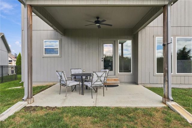25371 W 146 Street, Olathe, KS 66061