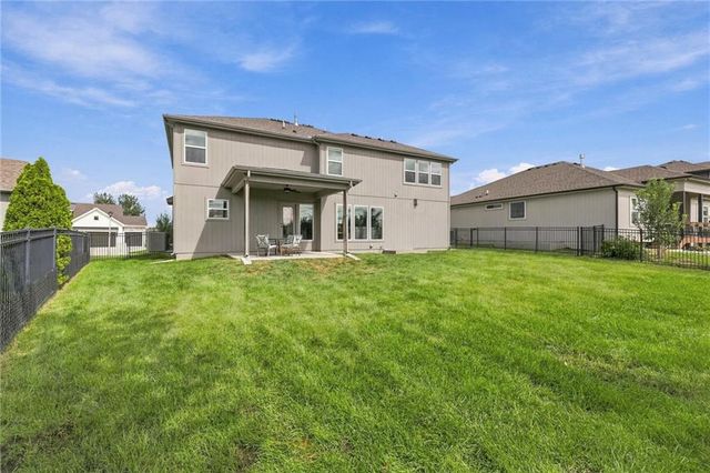 25371 W 146 Street, Olathe, KS 66061