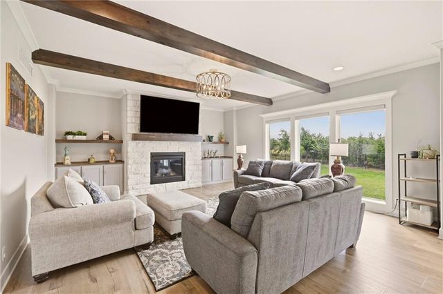 25371 W 146 Street, Olathe, KS 66061