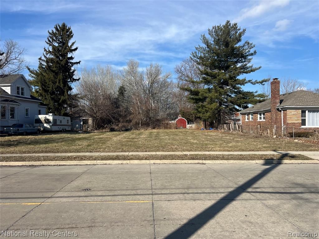 15003 Toepfer Drive, Eastpointe, MI 48021