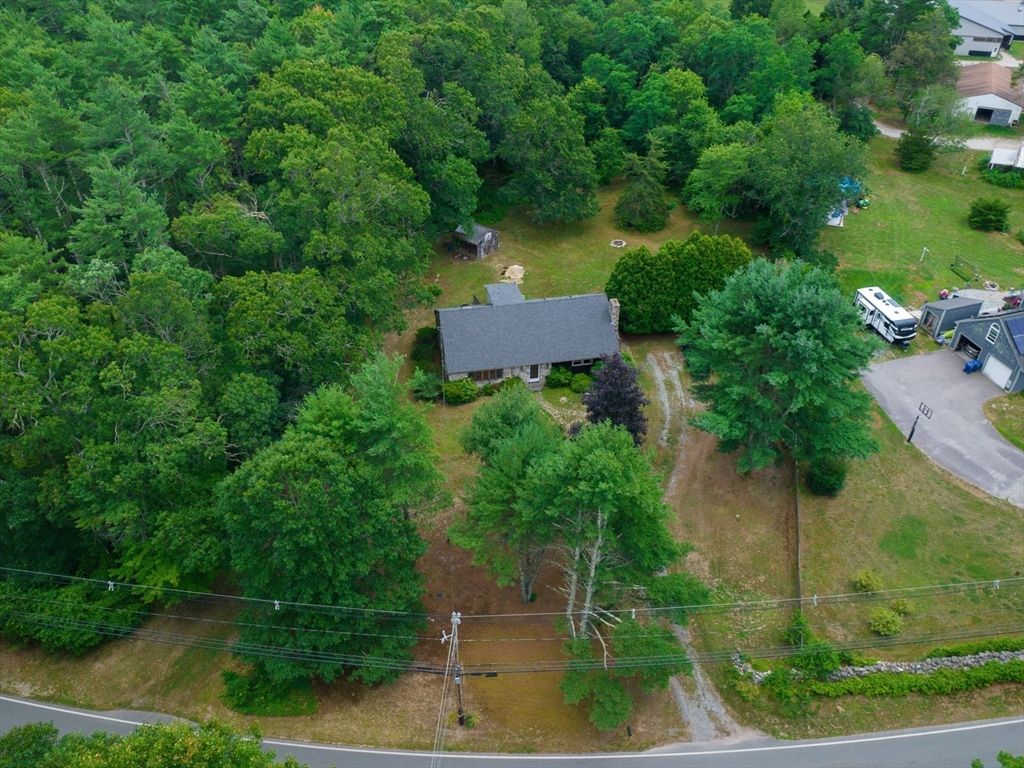 80 Burgess Ave, Rochester, MA 02770