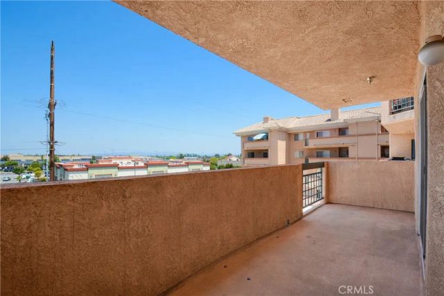 11410 Brookshire 316, Downey, CA 90241